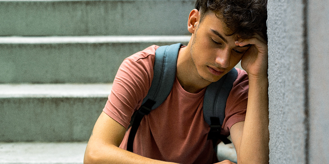 Jovens enfrentam dificuldades estudar e trabalhar